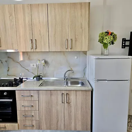 Seaside Bliss 1 Golem (Tirana)